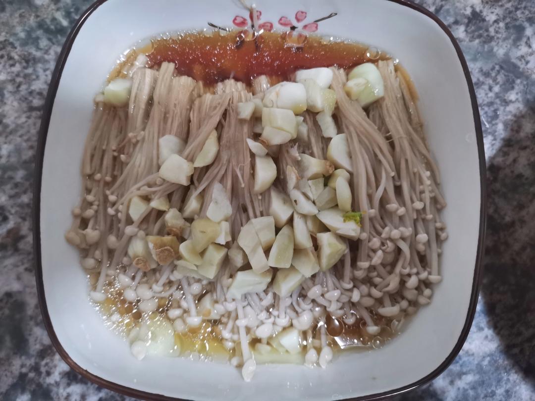 蒜蓉蒸金针菇
