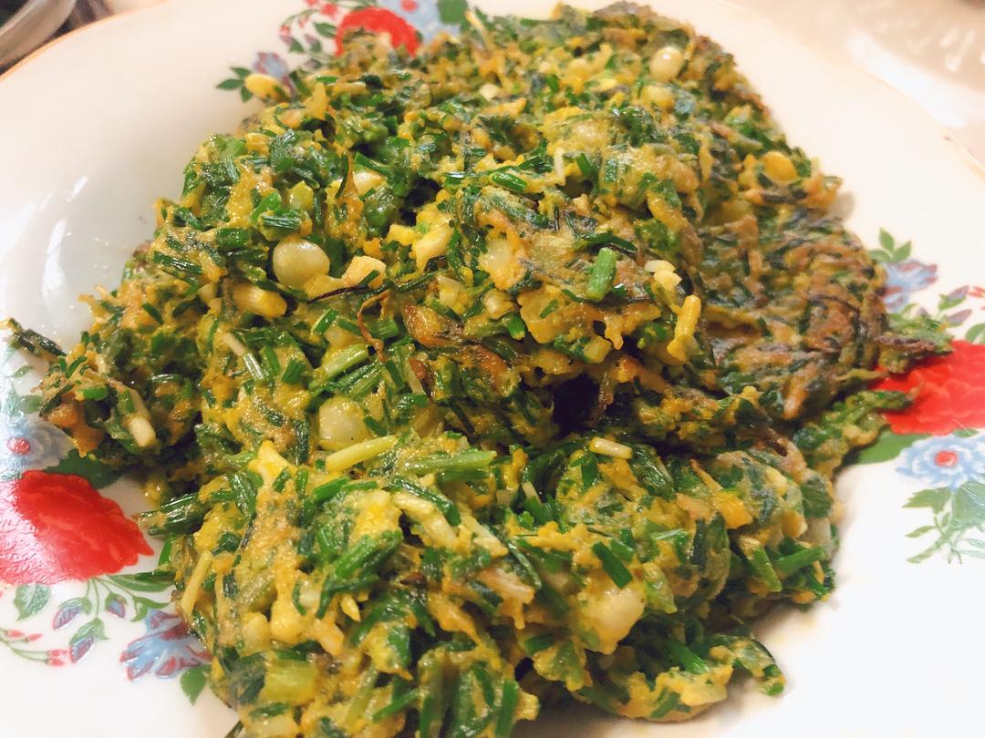 野韭菜炒鸡蛋or蒸鸡蛋羹