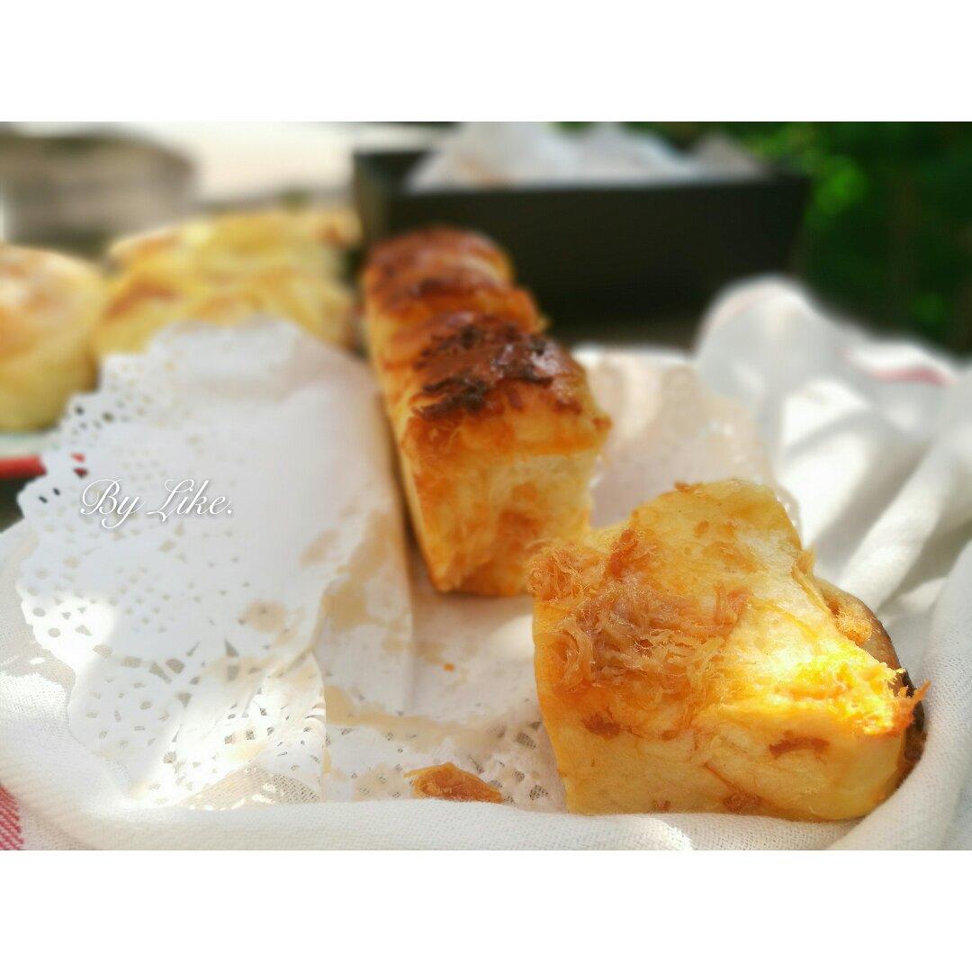 手撕千层肉松面包