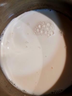 牛奶蒸蛋的做法 步骤3