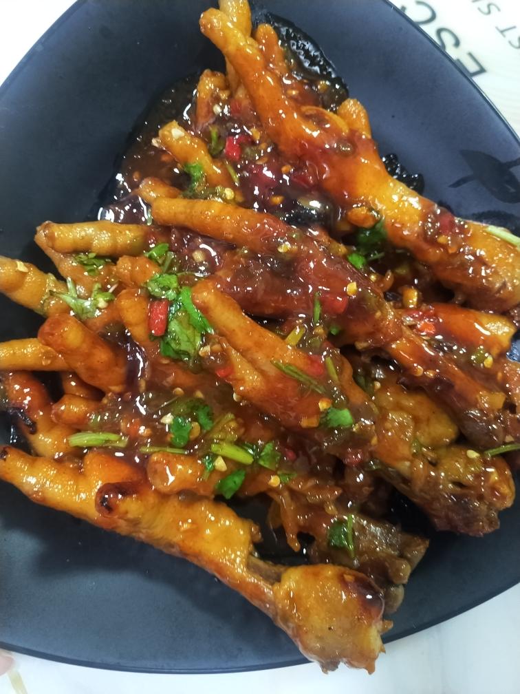 韩餐店的火辣鸡爪
