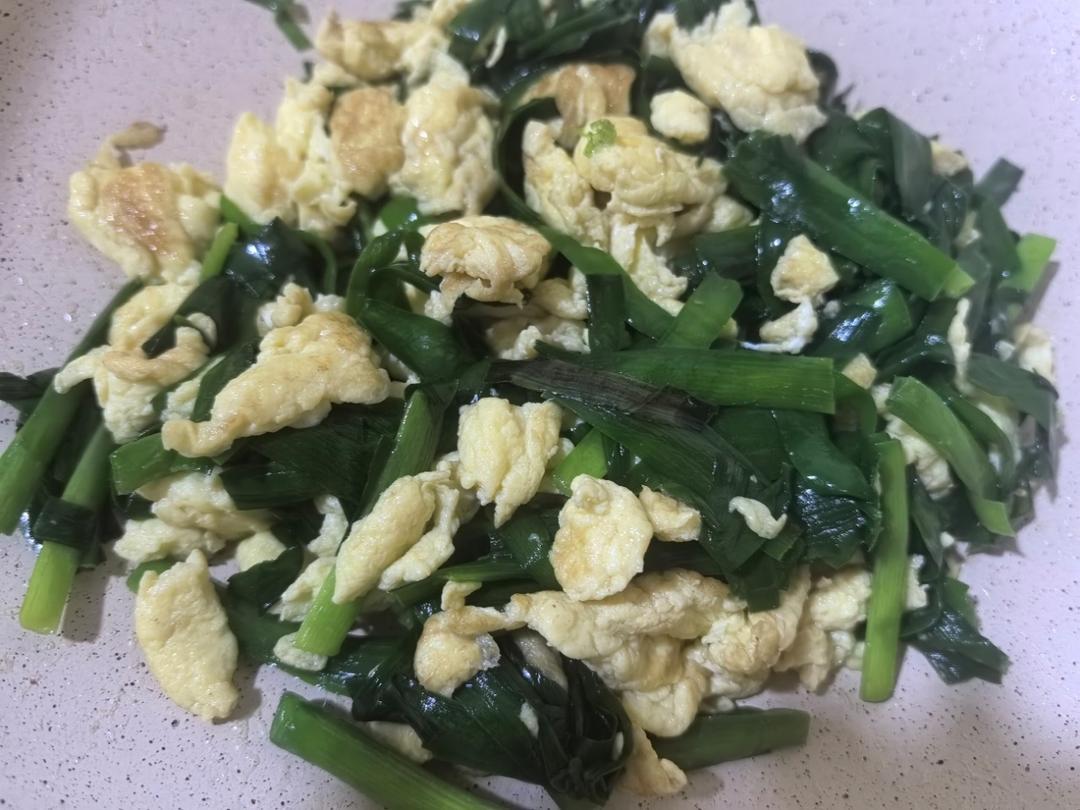 韭菜炒鸡蛋——三分钟快手下饭菜 掌握火候的秘诀