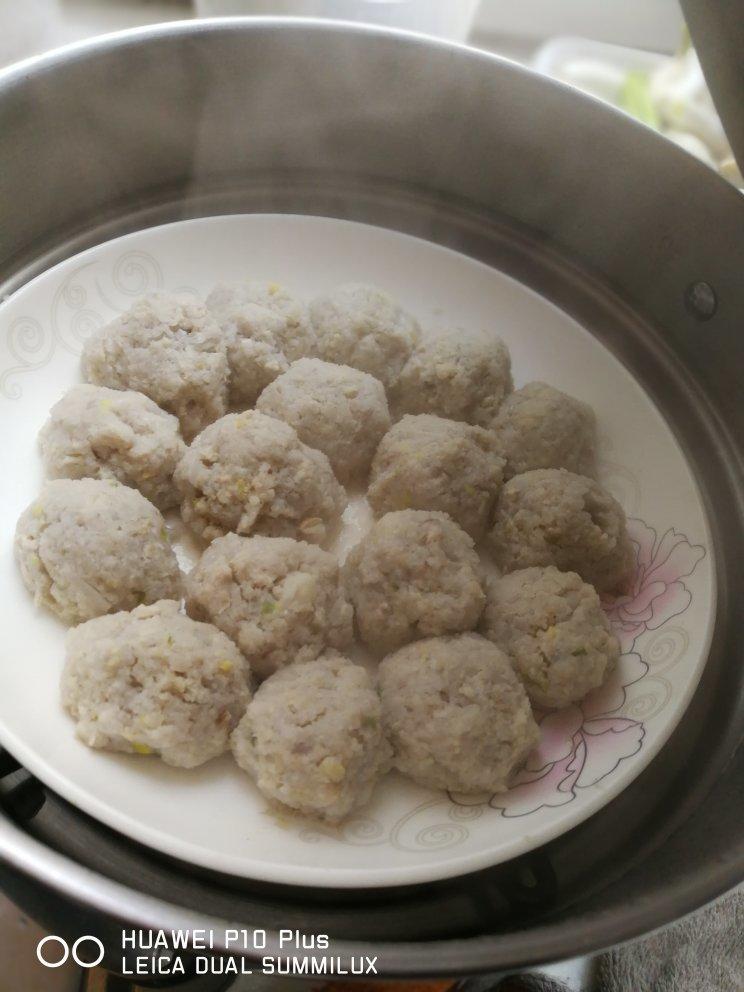 清香蒸藕丸子