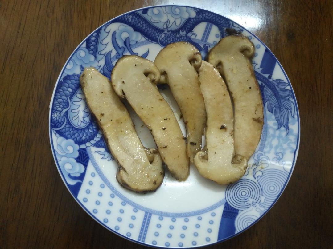 黄油煎松茸