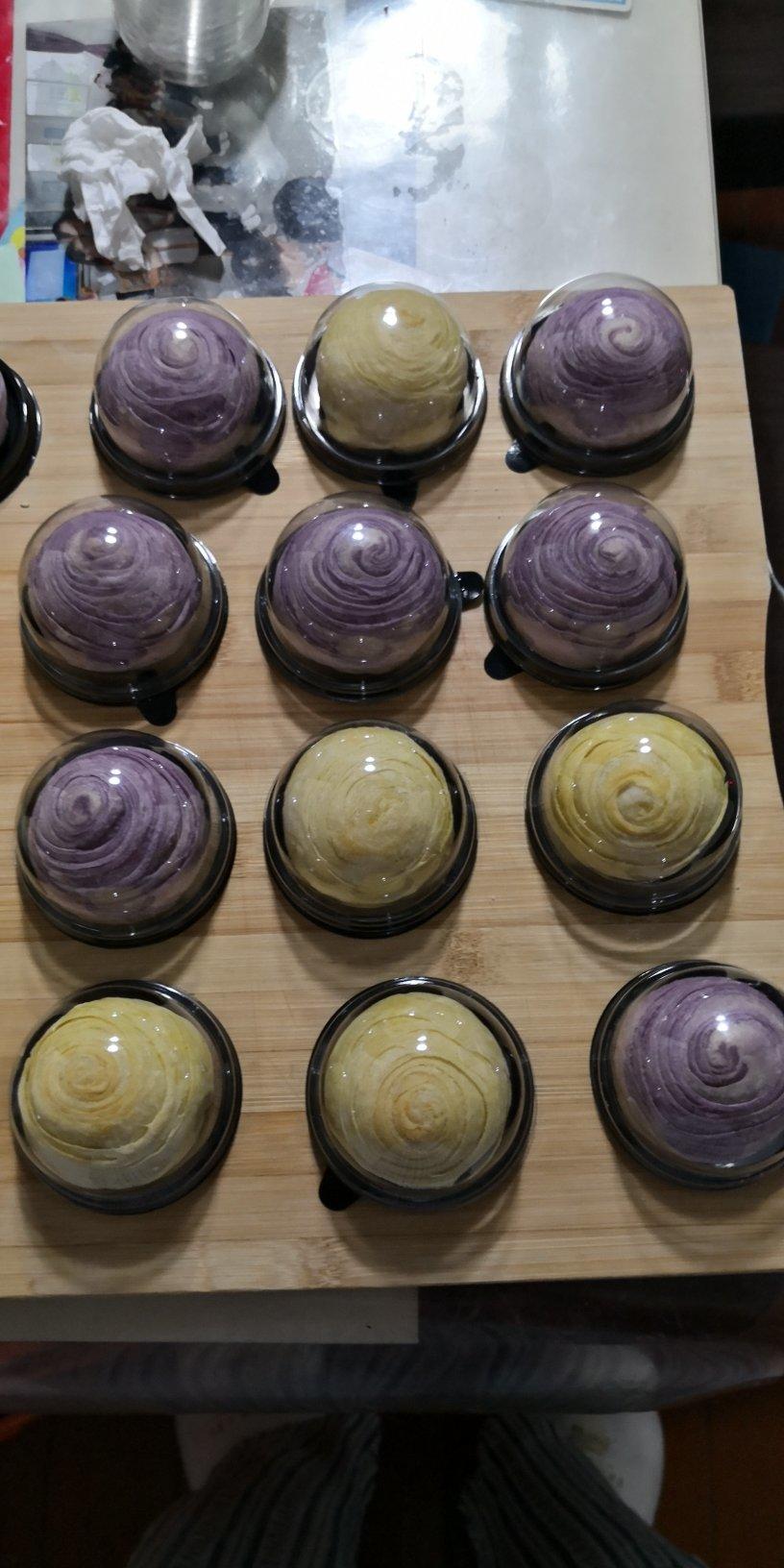 蛋黄酥~紫薯、抹茶、原味~花好月圆，中秋快乐~内附一次做六色蛋黄酥方法~