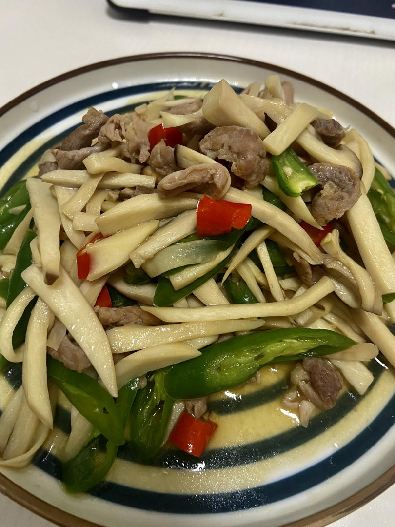 手撕杏鲍菇炒肉