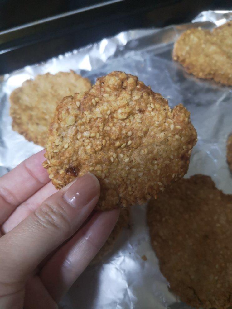 素食:有机燕麦芝麻大饼干