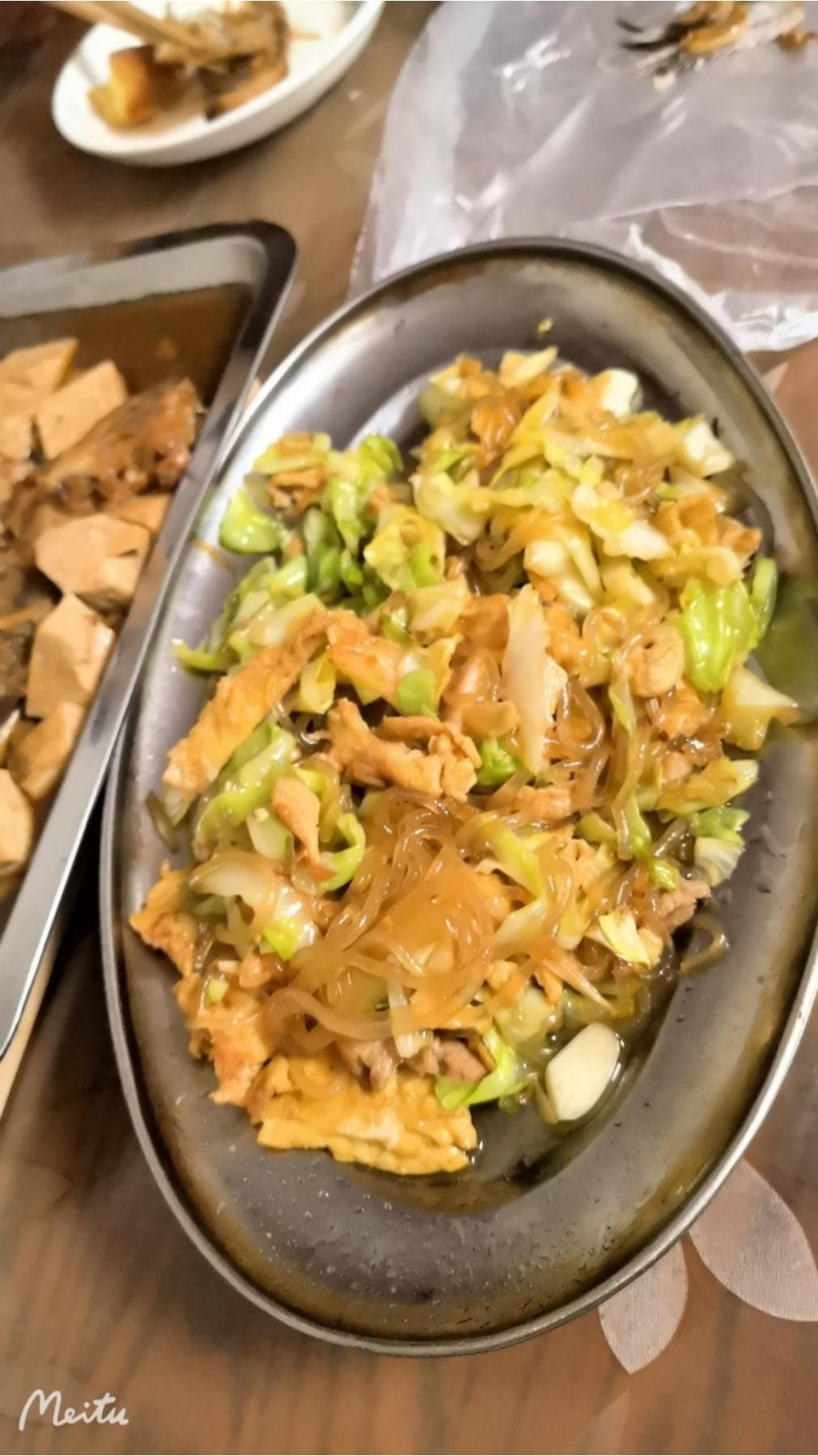 大学食堂的味道:包菜粉丝炒蛋