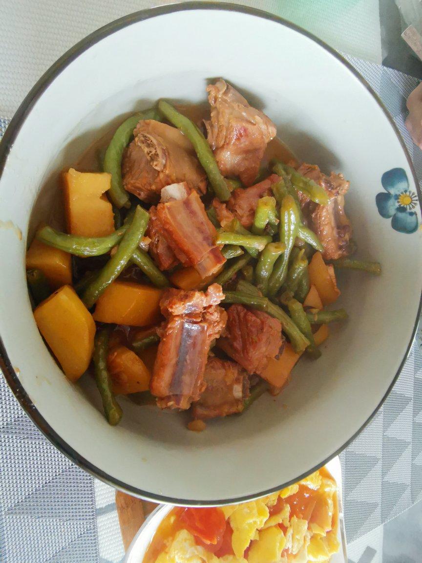 土豆豆角炖排骨