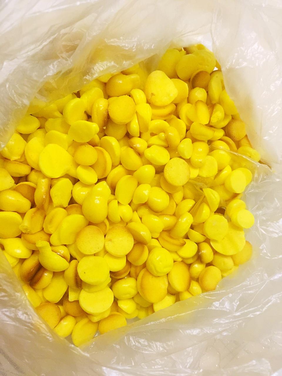 入口即化的无添加蛋黄溶豆