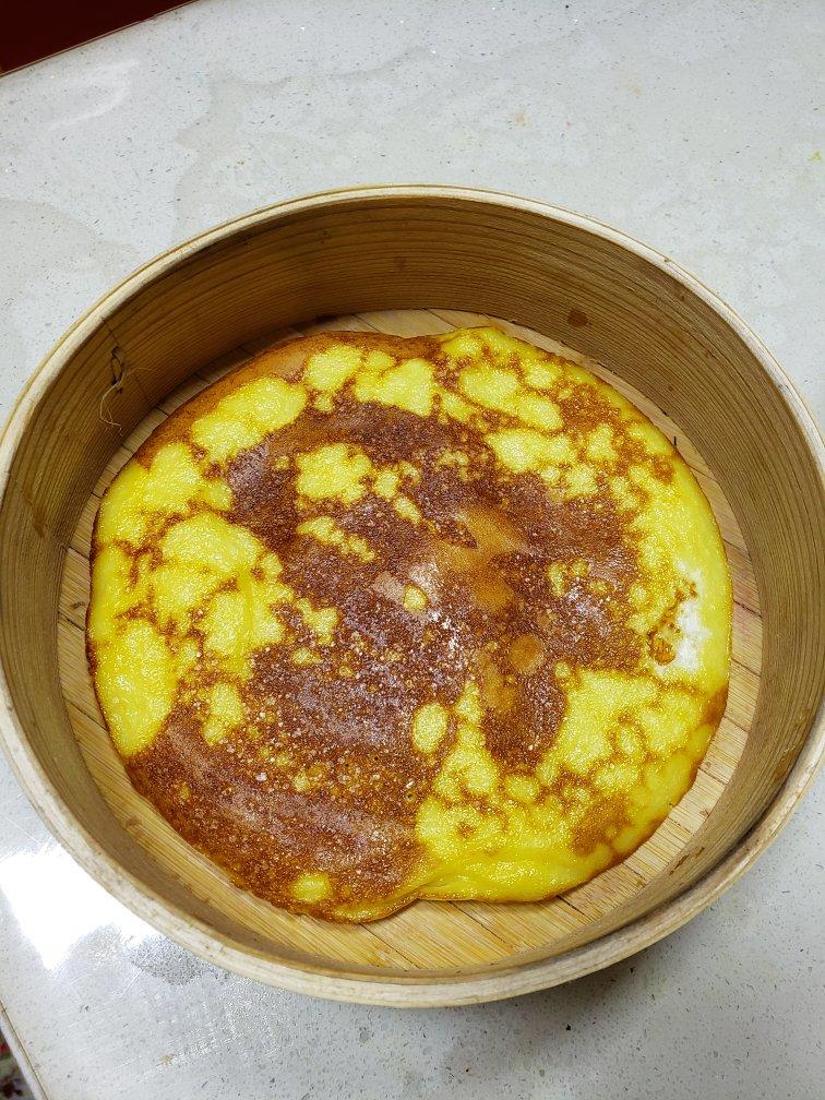 小包子呢妈妈做的鸡蛋米浆粑粑云南特色