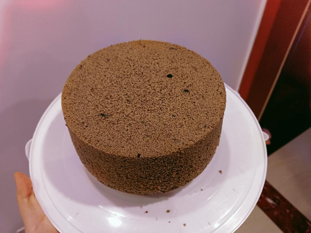 超浓郁柔软细腻的黑芝麻戚风蛋糕🎂（内附详细操作步骤）