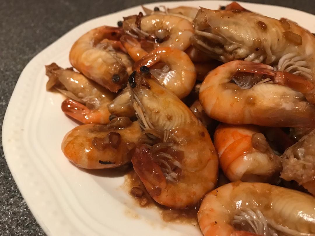 嘬手指的蒜蓉蚝油竹节虾