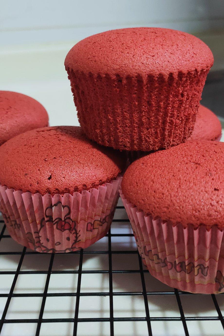 红丝绒纸杯蛋糕（精华液 戚风版）