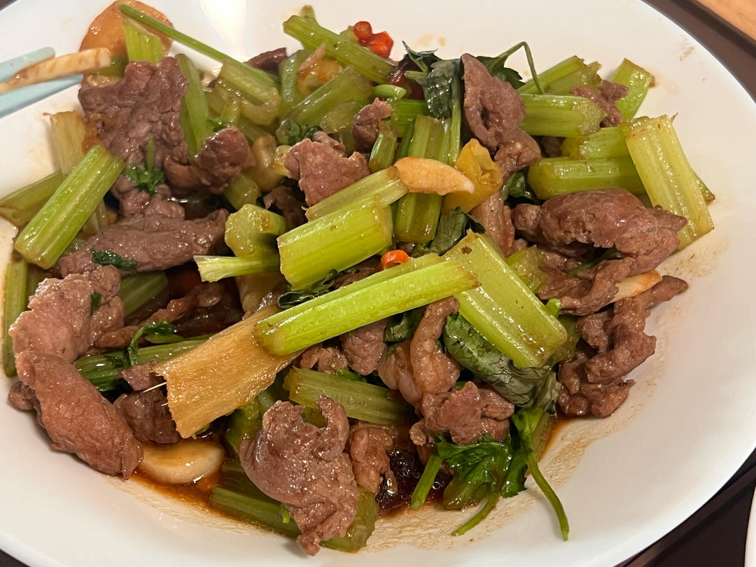 小炒黄牛肉