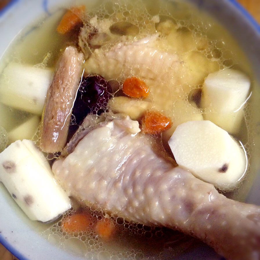 鹞子做的山药炖鸡汤