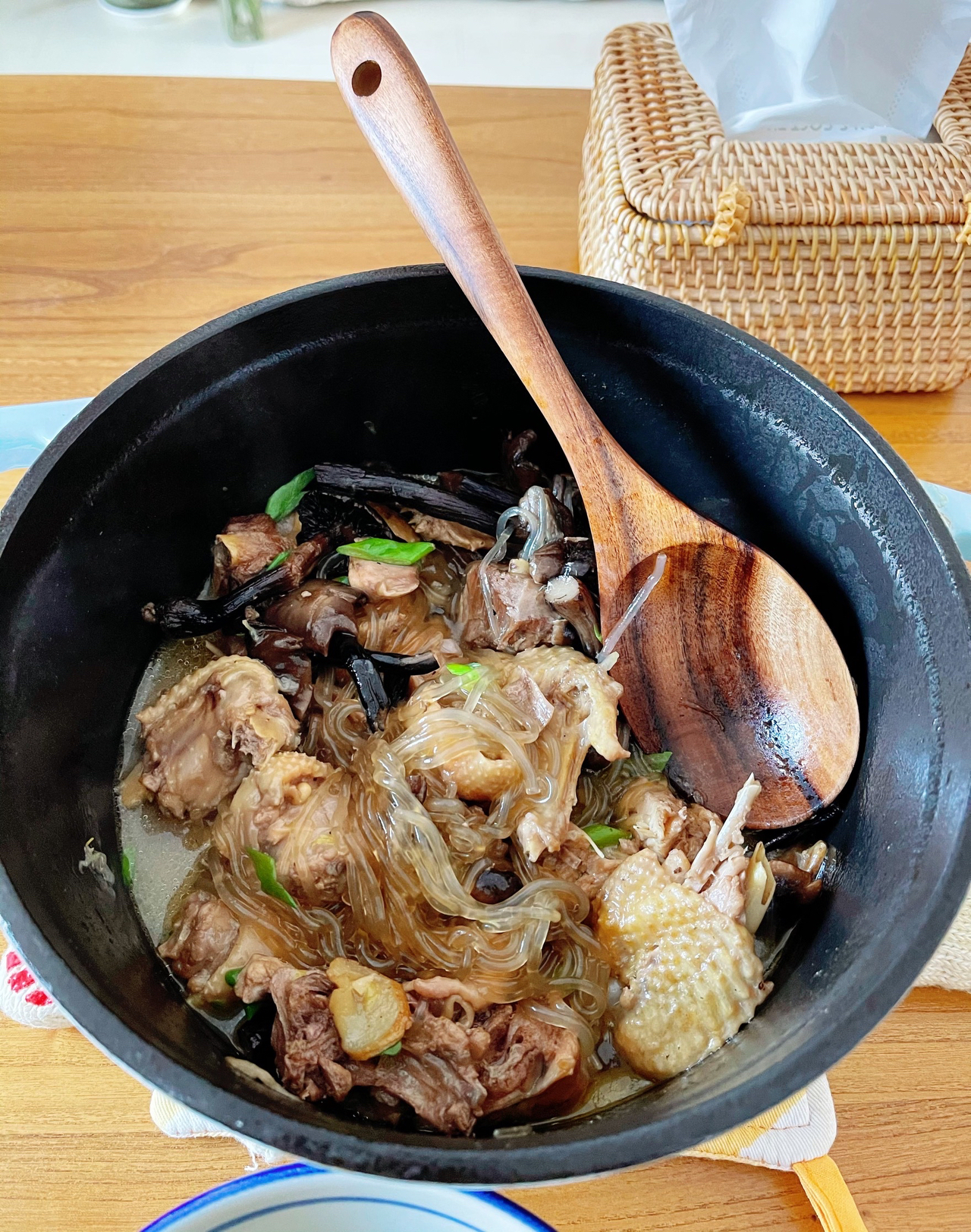 东北宴客大菜~小鸡炖蘑菇