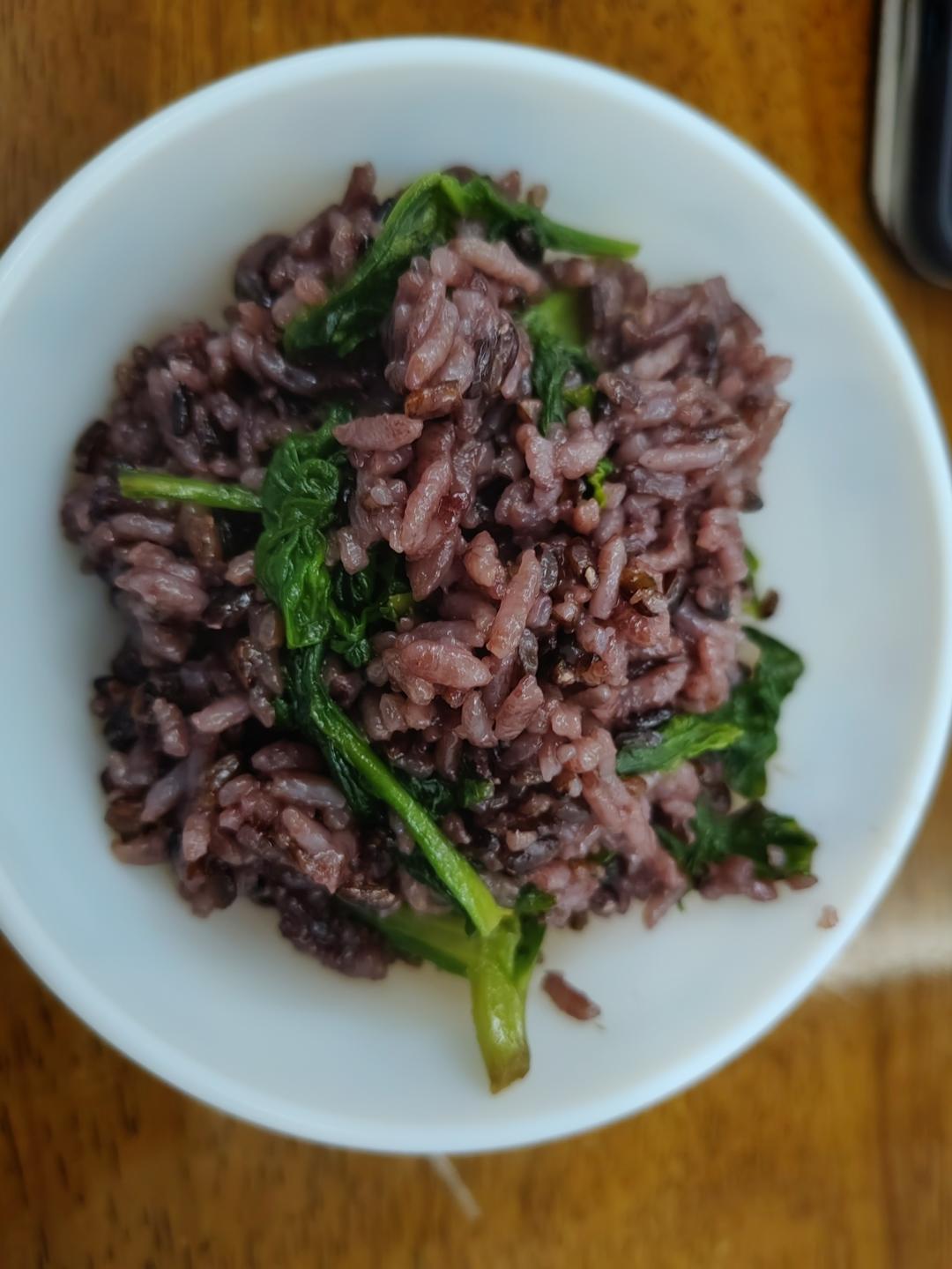 连吃三碗的茼蒿菜饭