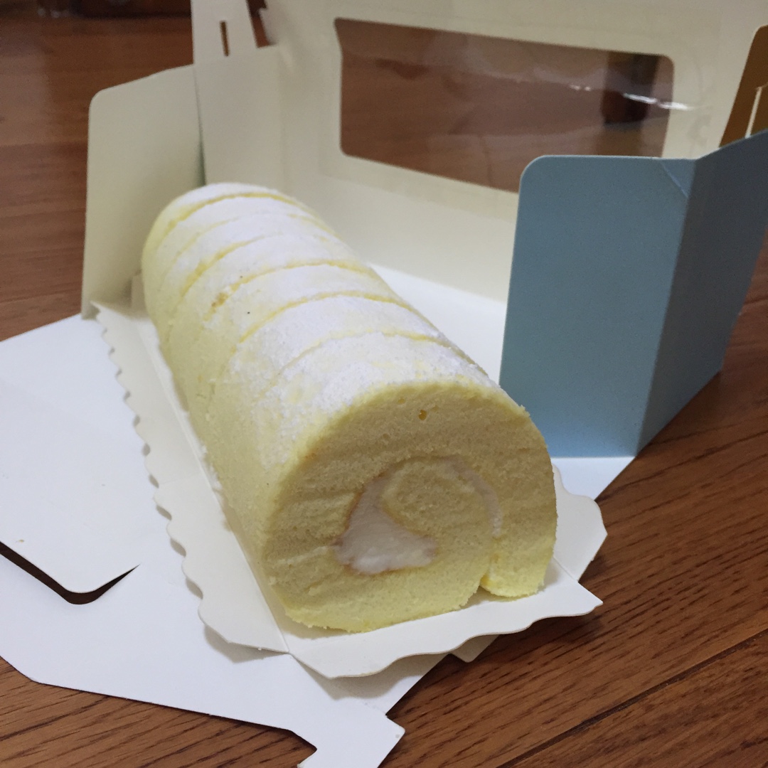 清新百香果蛋糕卷