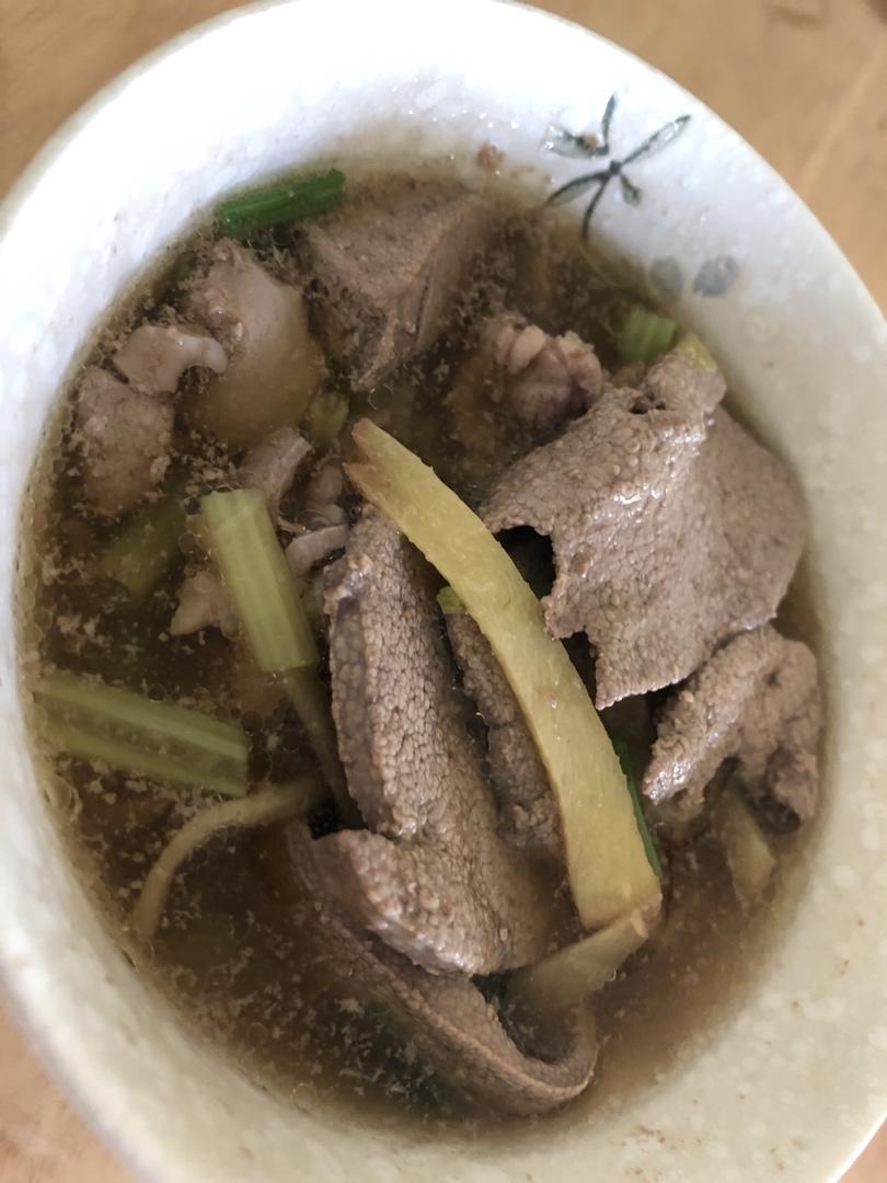 多幸运rlea做的瘦肉猪肝汤