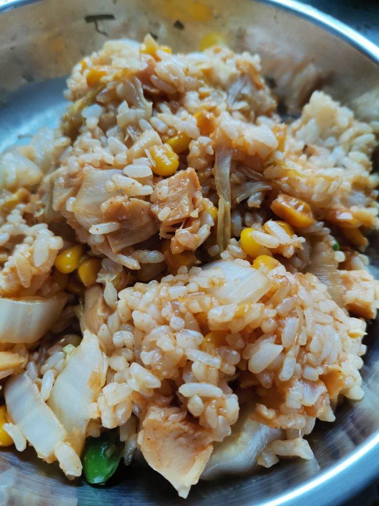 菜包单锅辣白菜玉米鸡肉饭【健康一锅端】
