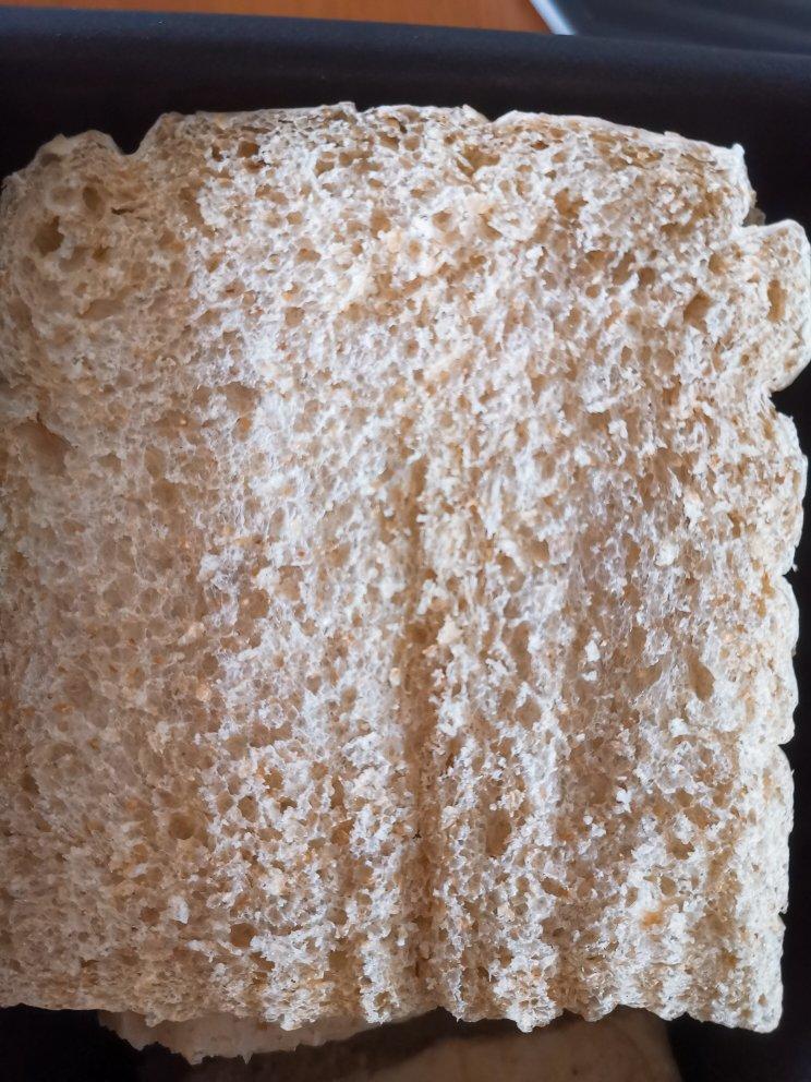 新手手揉，低卡减脂100%黑麦全麦面包