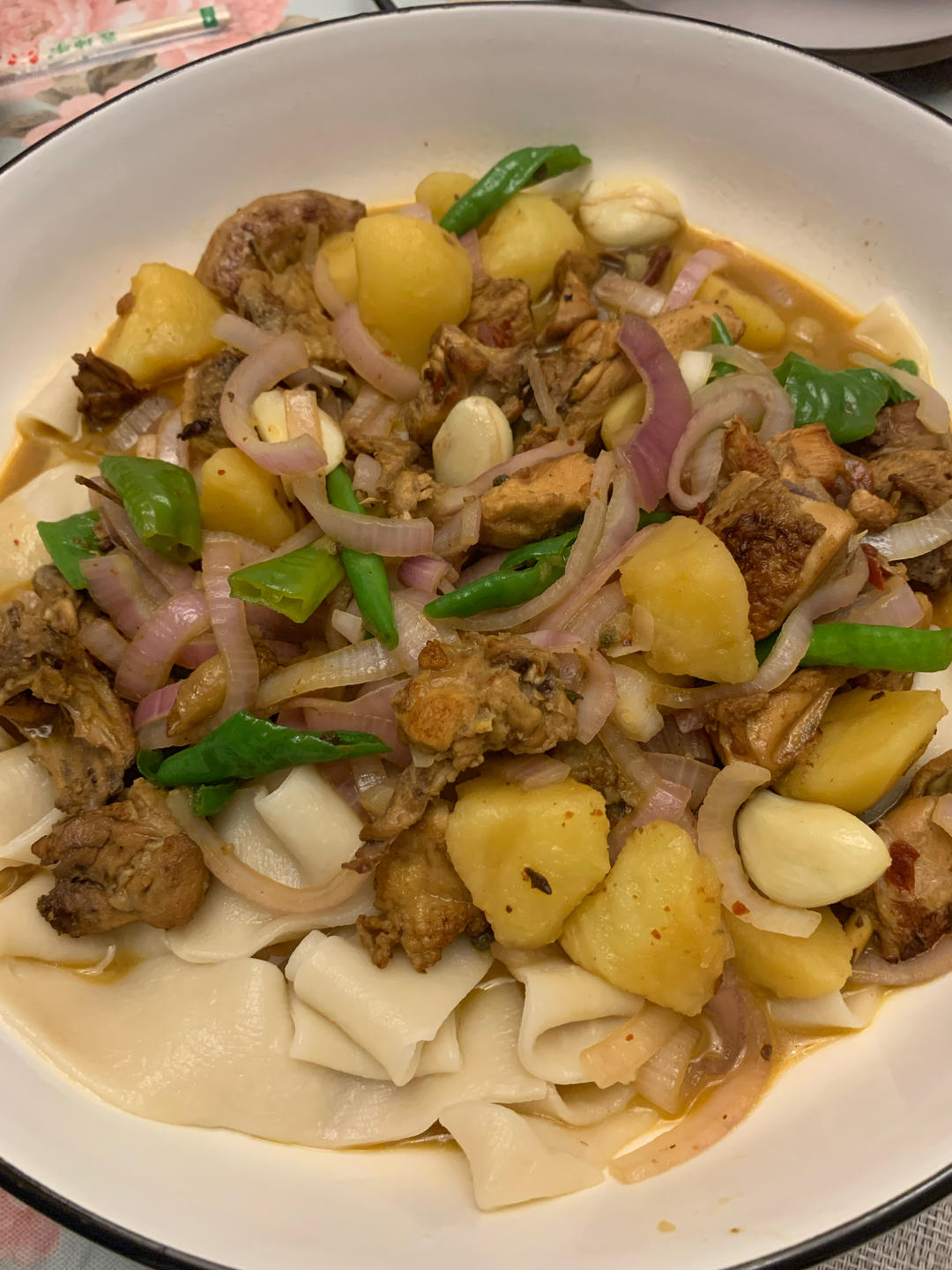 新疆大盘鸡无需争议