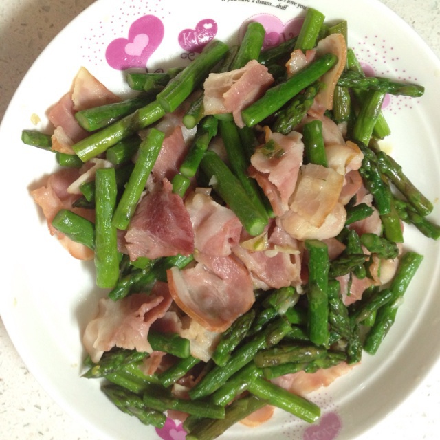 培根炒芦笋