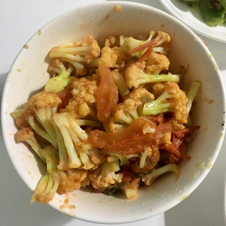 西红柿炒菜花