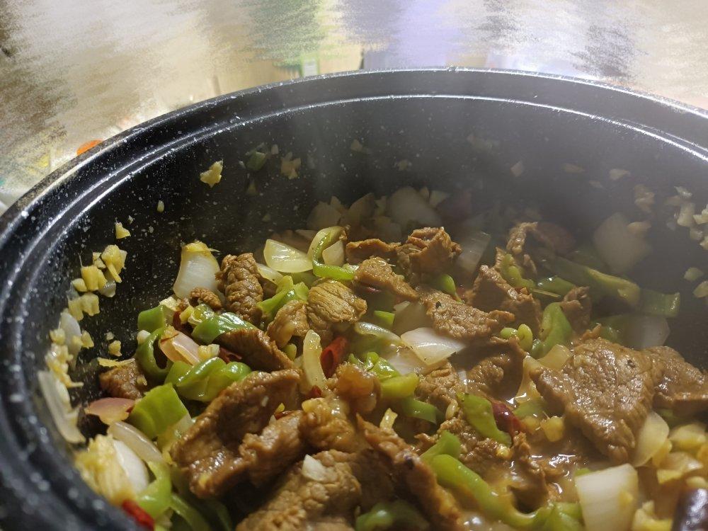 【小高姐】青椒牛肉 如何炒出嫩滑的牛肉