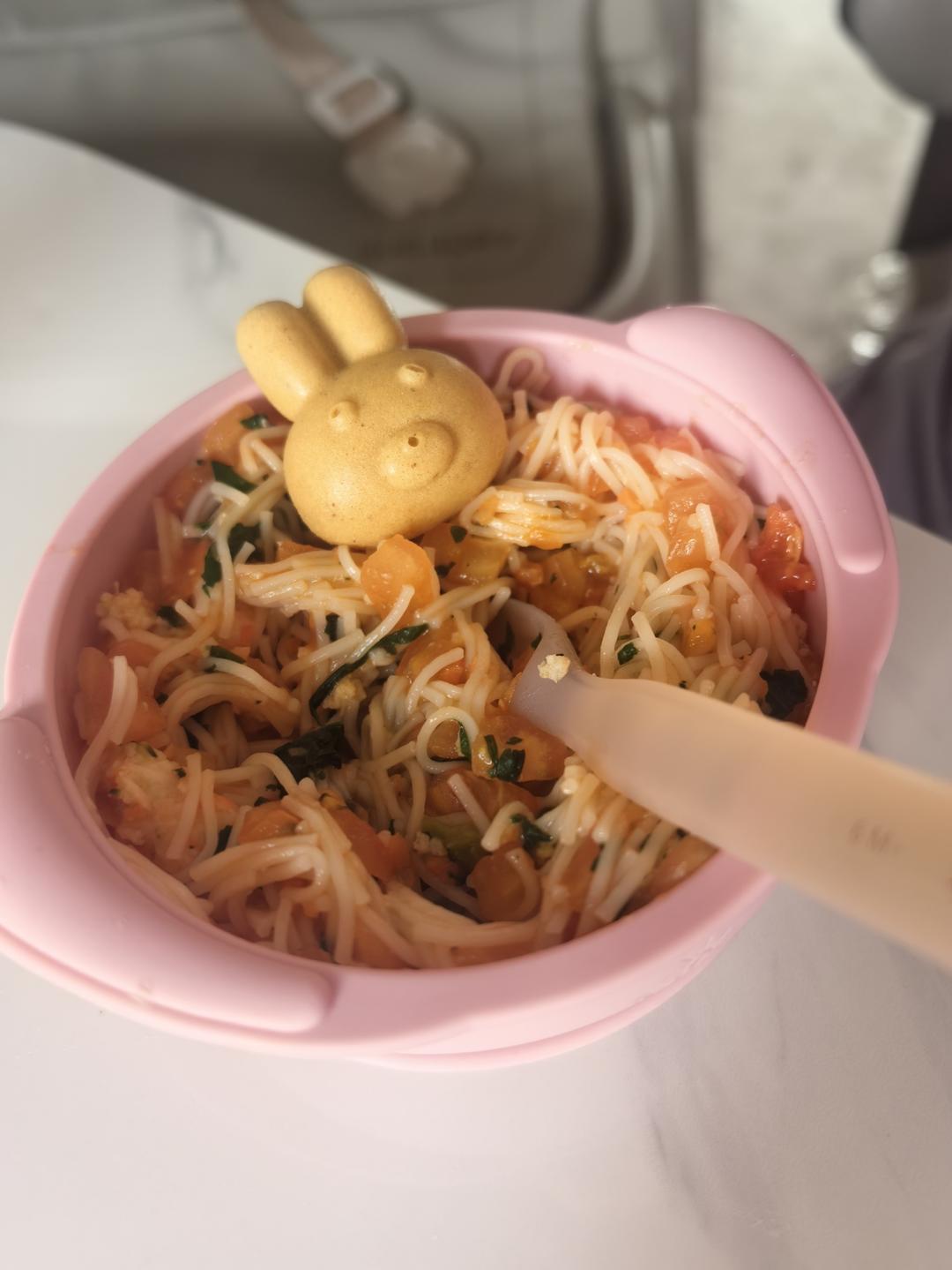 香蕉蒸糕/火龙果/玉米/苹果/雪梨