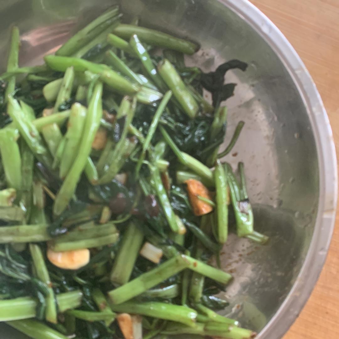 清炒空心菜