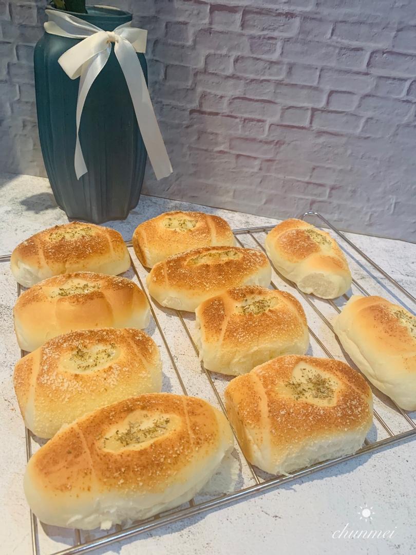 可爱哒小胖砸‼️葱香芝士火腿面包🥯