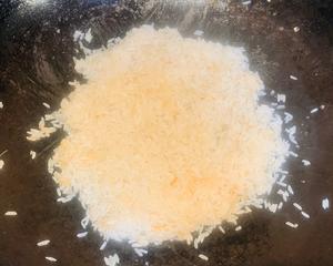 生炒糯米饭的做法 步骤4