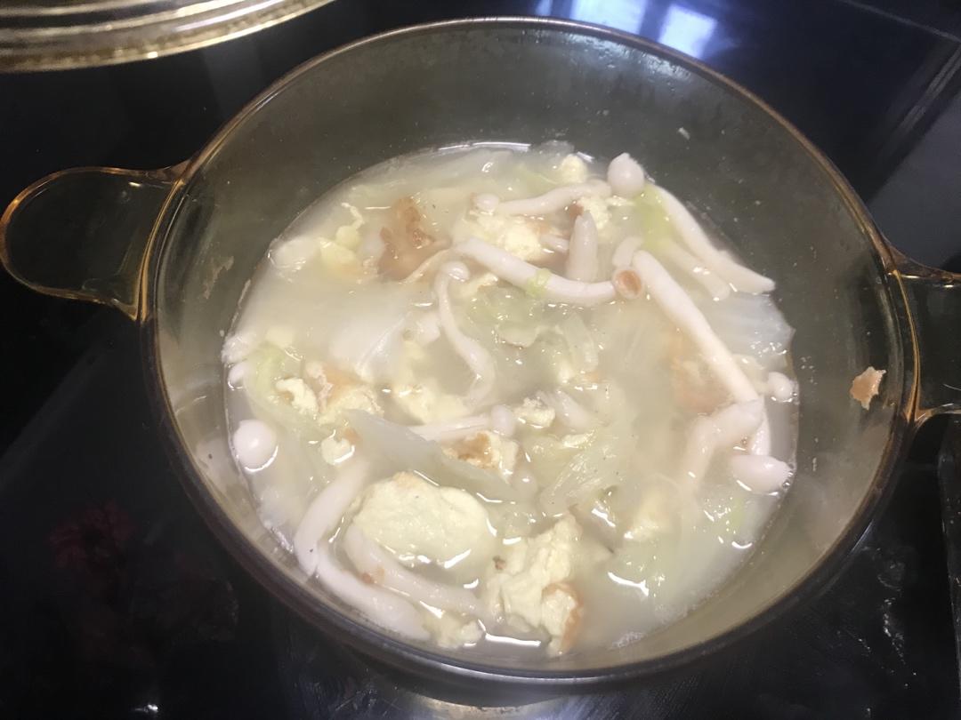 厨师长教你：“香菇白菜汤”的家常做法，简单易学营养美味