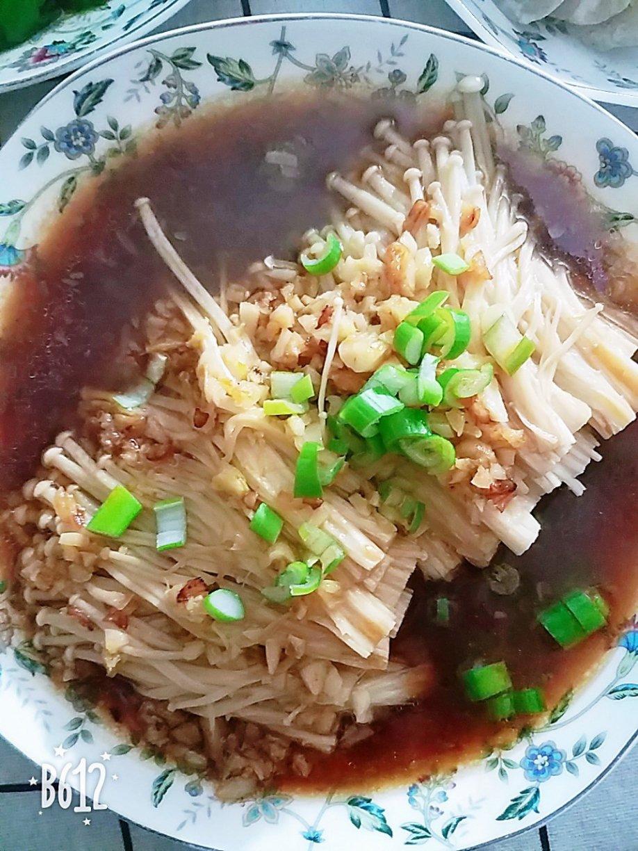 蒜蓉蒸金针菇