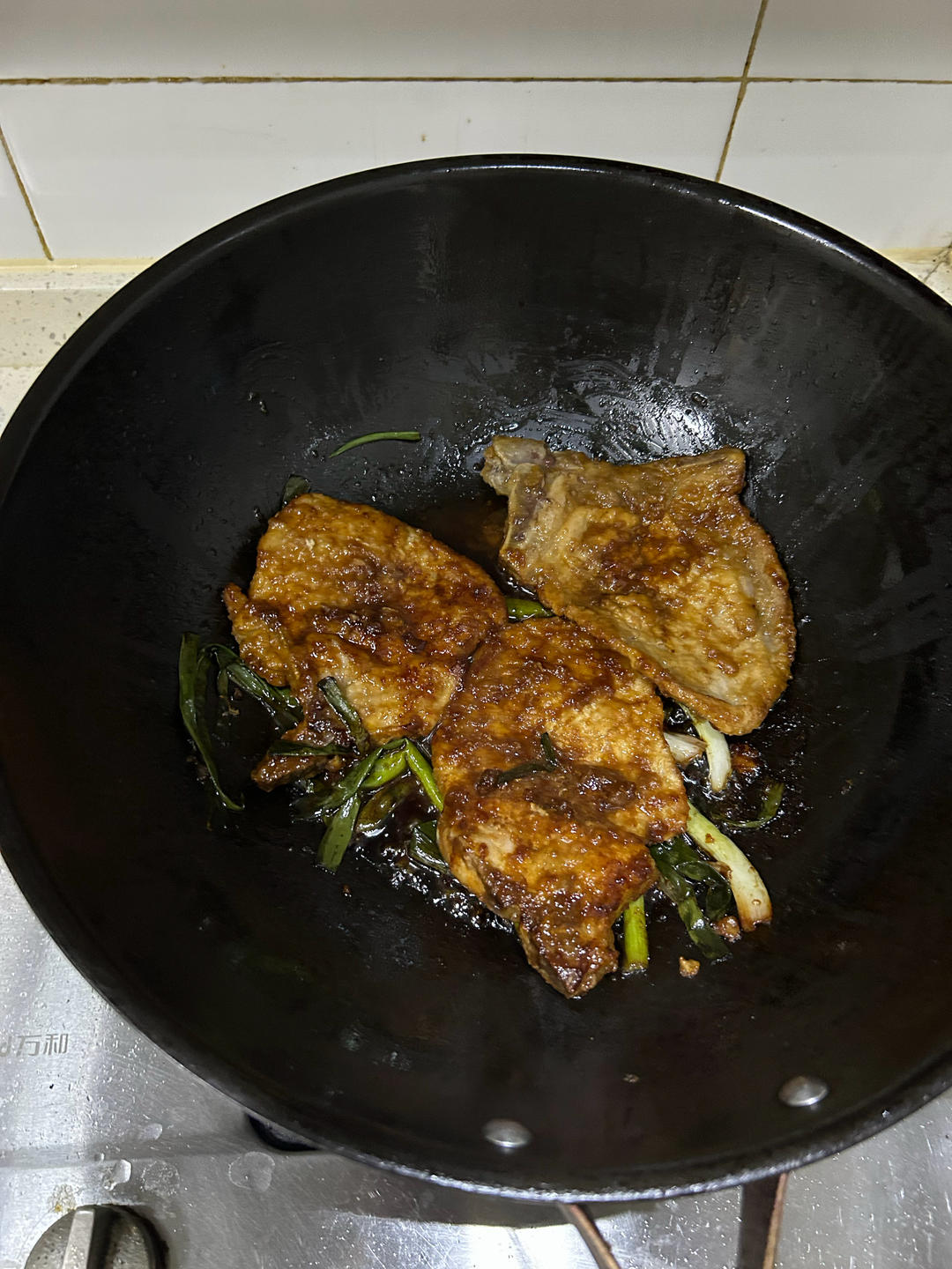 超嫩超香的葱烤大排