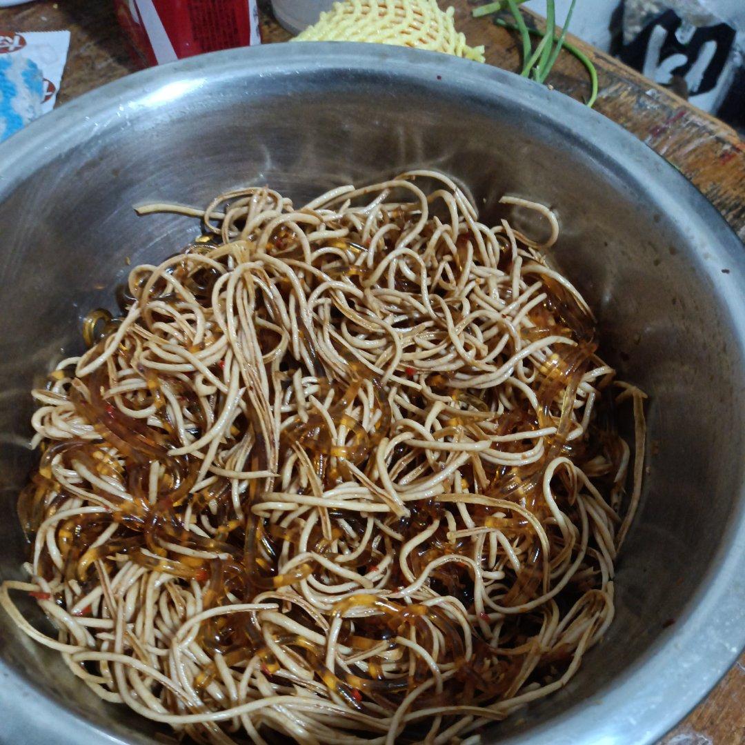 万能凉拌菜料汁（凉拌菠菜粉丝）