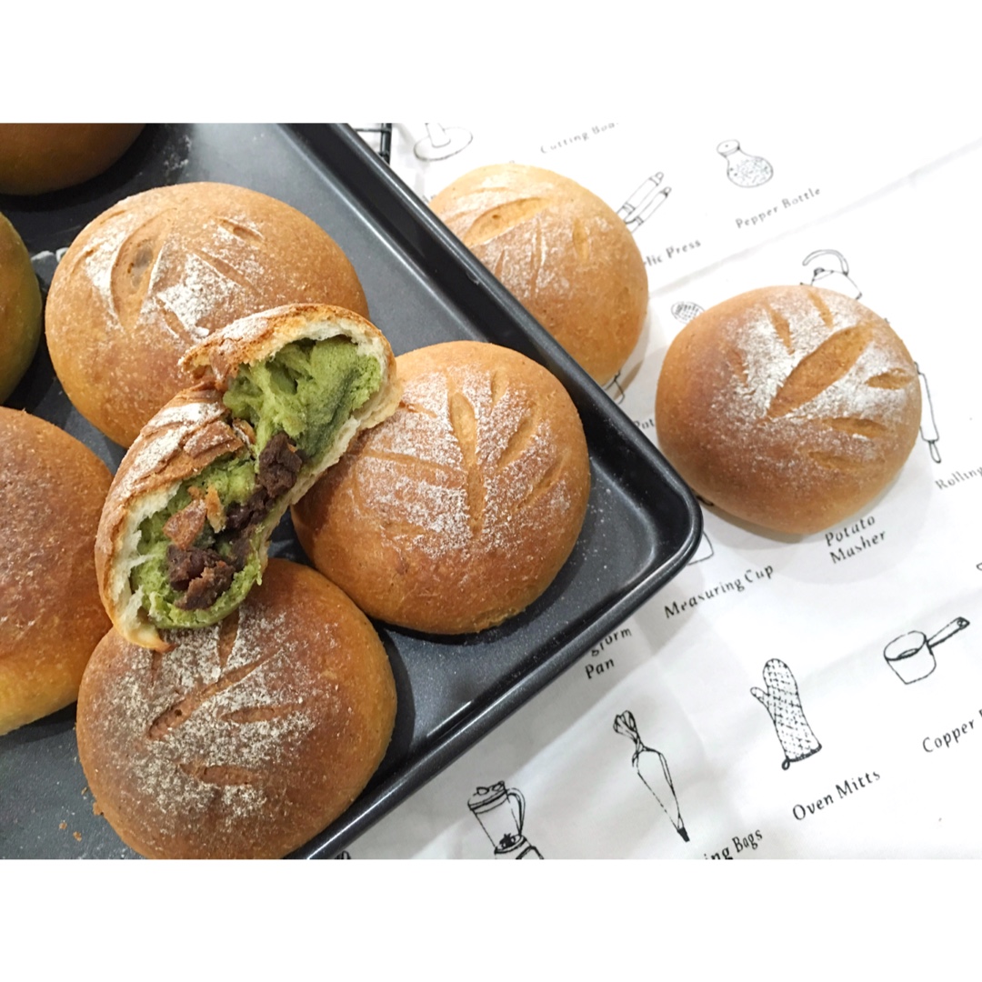 抹茶红豆软面包