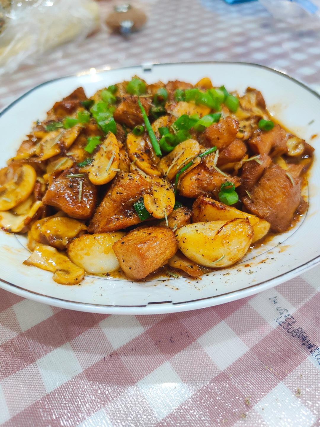 嫩滑不柴❗️爆好吃的黑椒口蘑炒鸡胸肉～绝了