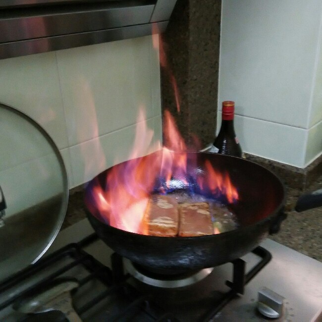 玫瑰露酒烧肉