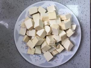 超简单葱爆豆腐的做法 步骤1