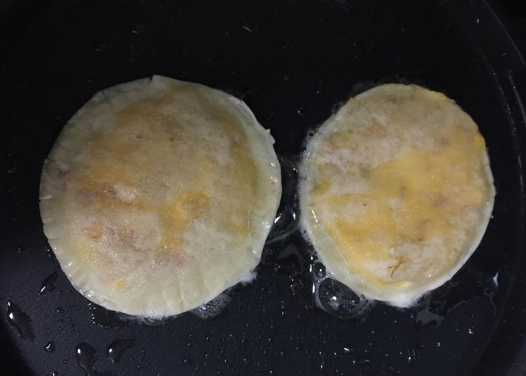 饺子皮鸡蛋灌饼
