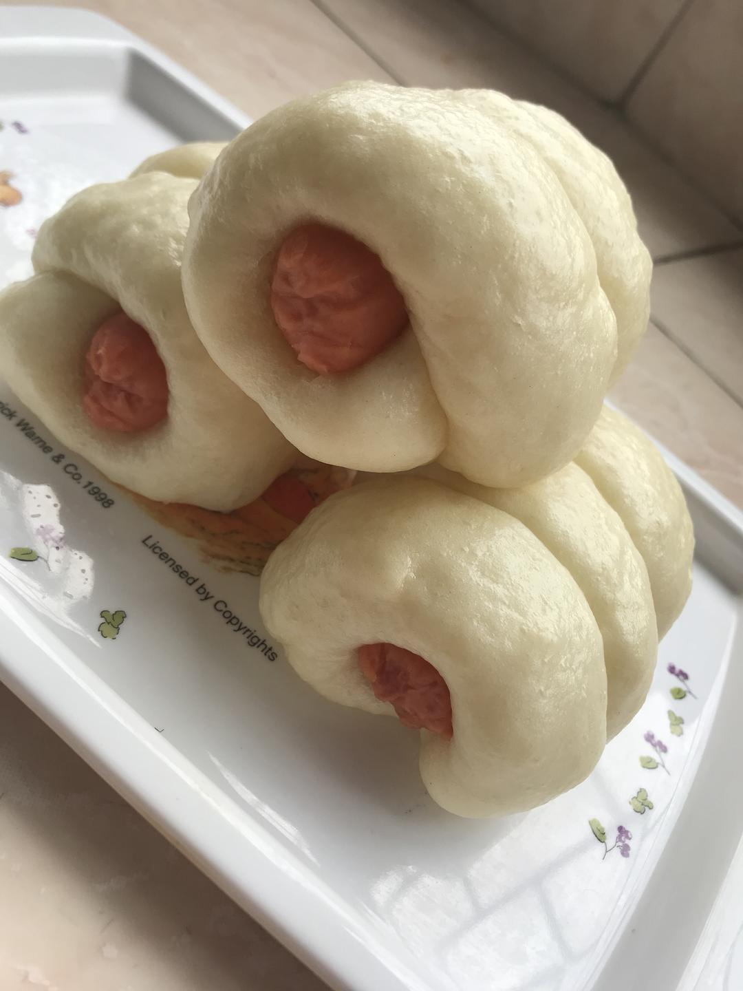 香肠包火腿馒头