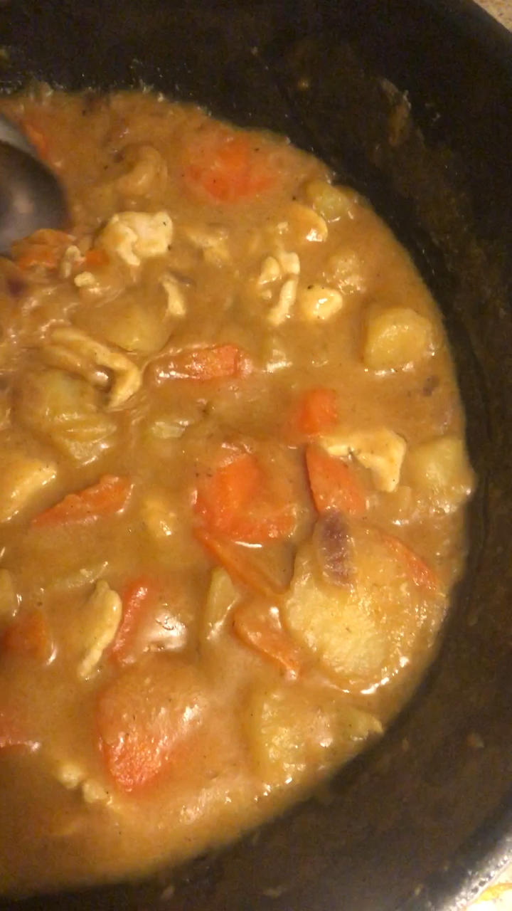 简单好吃的咖喱鸡肉饭（土豆很糯，鸡肉很嫩，三十分钟左右完成）