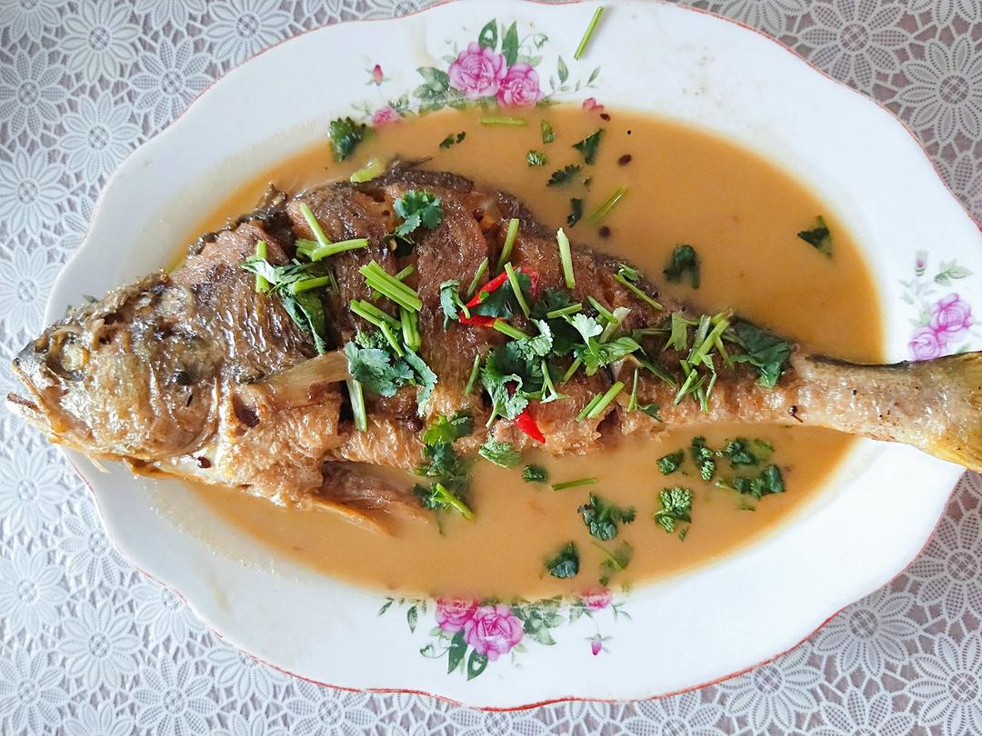 红烧黄鱼—鱼皮不破的小窍门