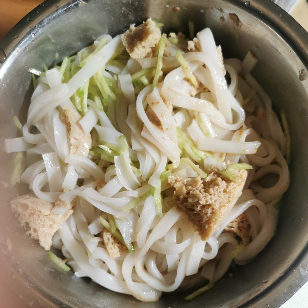 凉皮调料汁（街边摊的味道）