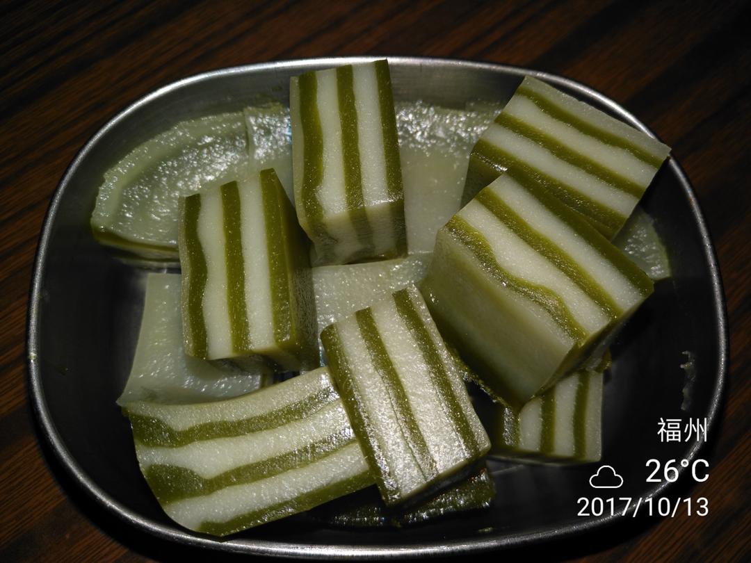 斑斓椰汁马蹄千层糕
