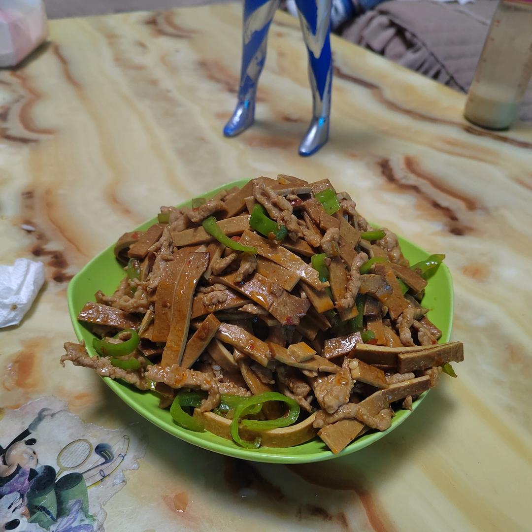 青椒豆干炒肉丝