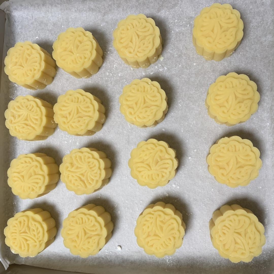 港式金沙奶黄月饼